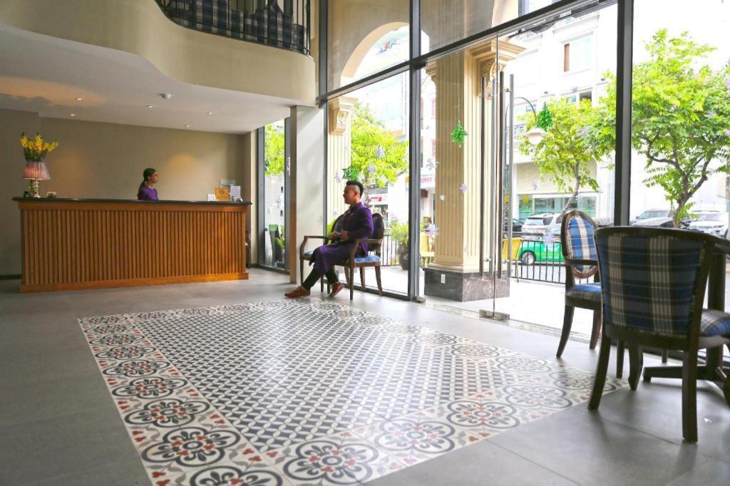 Bizu Royal Hotel Ho Chi Minh-stad Buitenkant foto