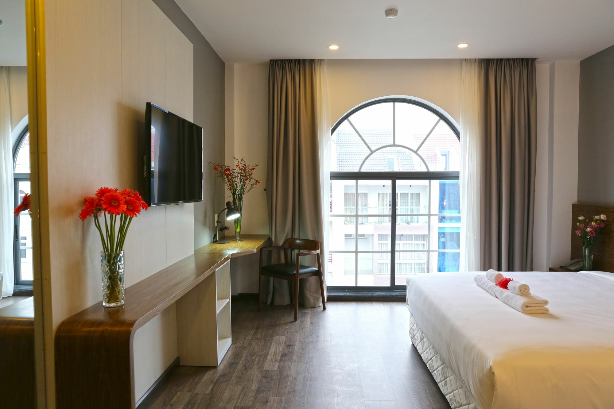 Bizu Royal Hotel Ho Chi Minh-stad Buitenkant foto