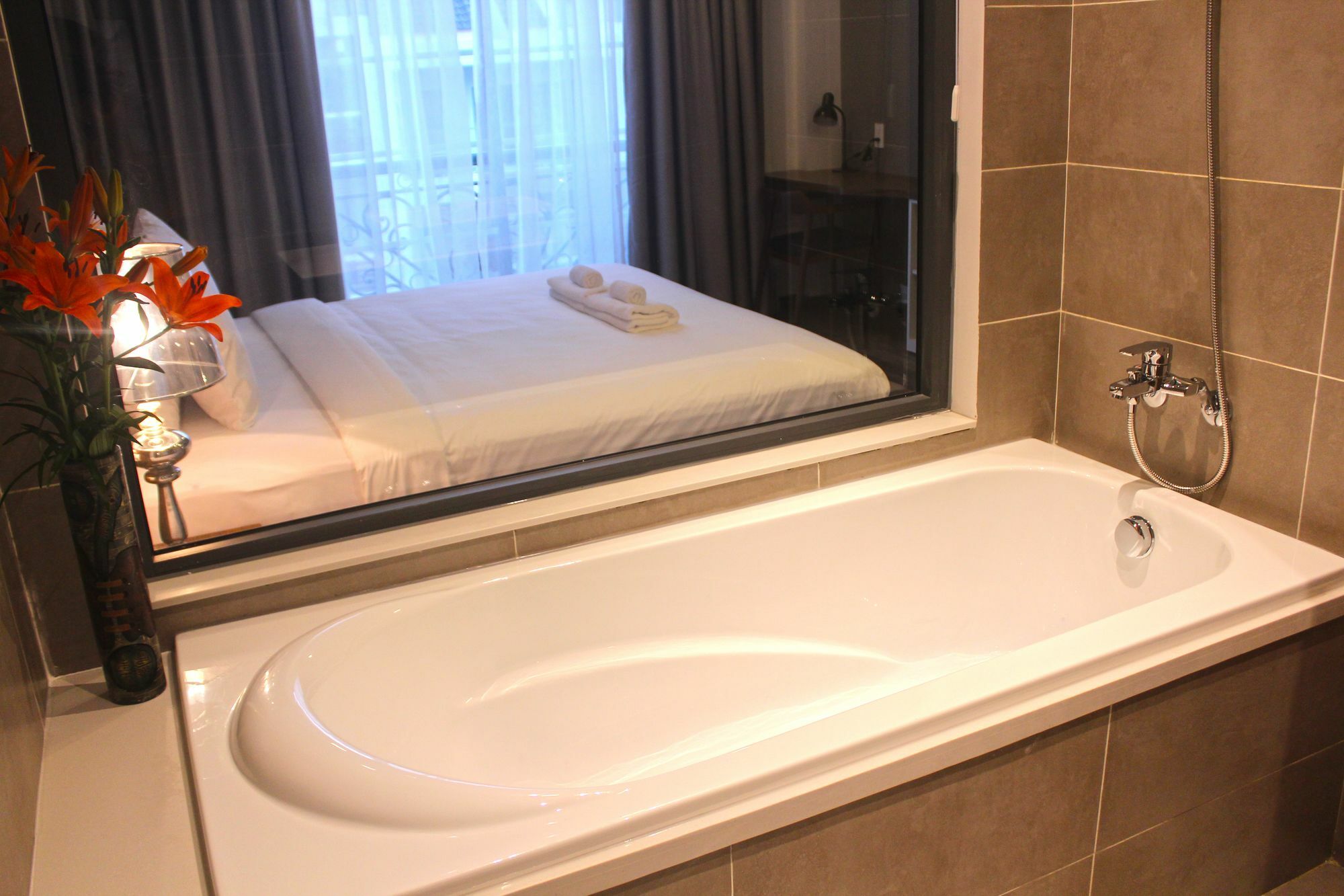 Bizu Royal Hotel Ho Chi Minh-stad Buitenkant foto