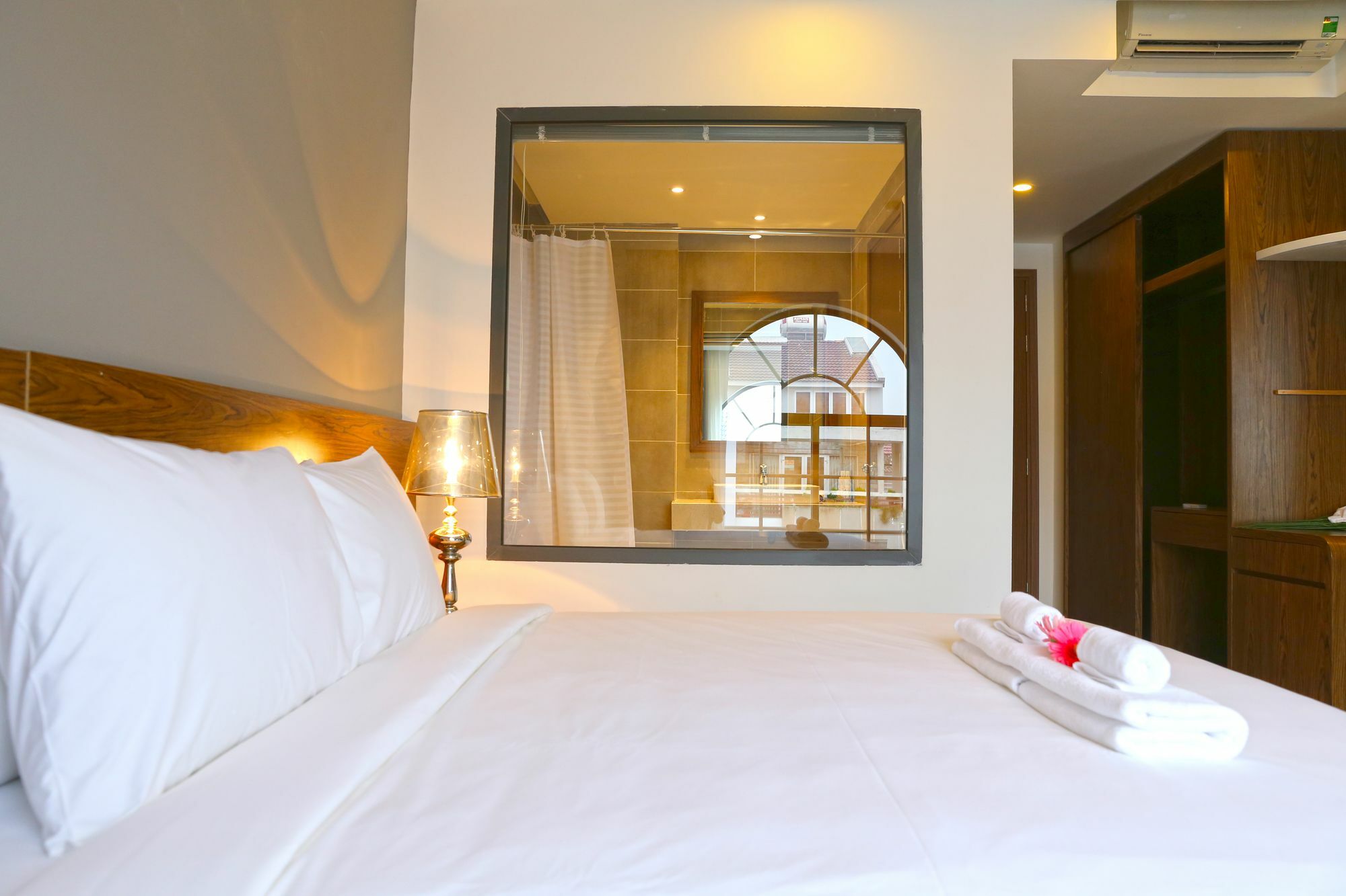 Bizu Royal Hotel Ho Chi Minh-stad Buitenkant foto